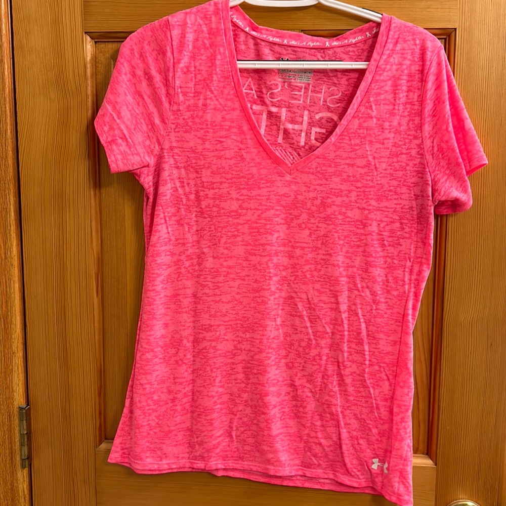 Under Armour, pink t-shirt